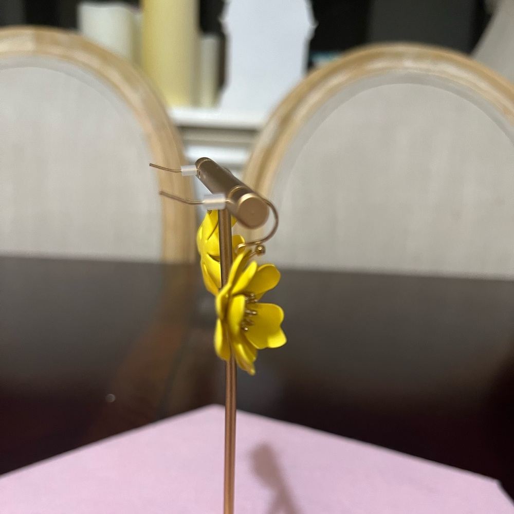 Liz Claiborne Yellow Floral Earrings - Picture 4 of 4